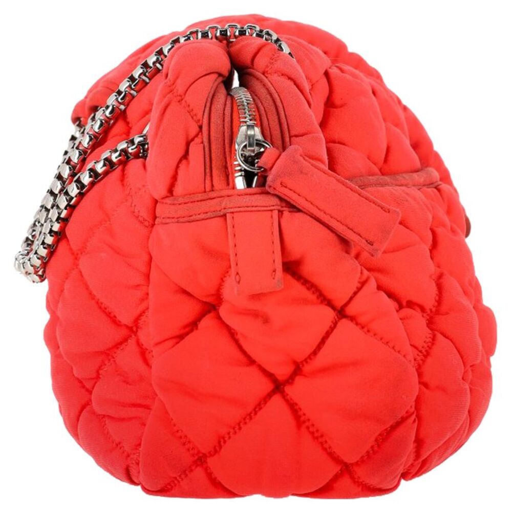 Chanel Bubble Quilt Chain Shoulder Bag in Red Nylon - Picture 2 of 8